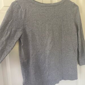 LOFT Women's Light Gray Crew Neck Sweater
